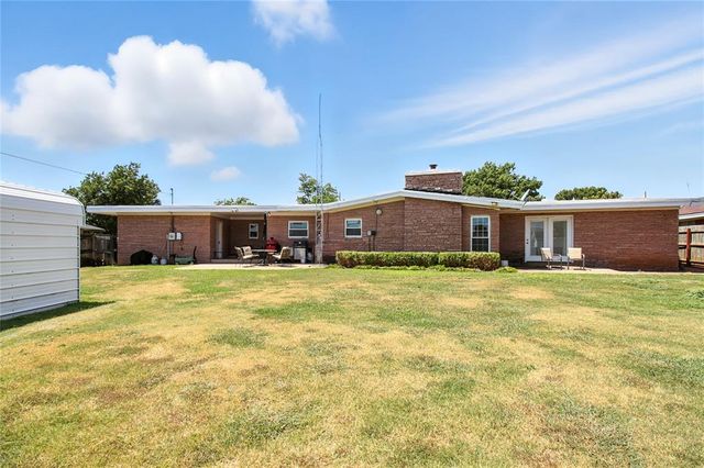 116 Gaynelle Lane, Hobart, OK 73651