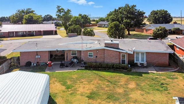 116 Gaynelle Lane, Hobart, OK 73651