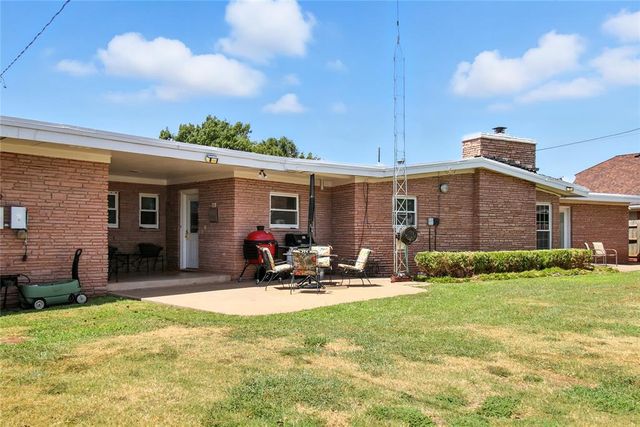 116 Gaynelle Lane, Hobart, OK 73651