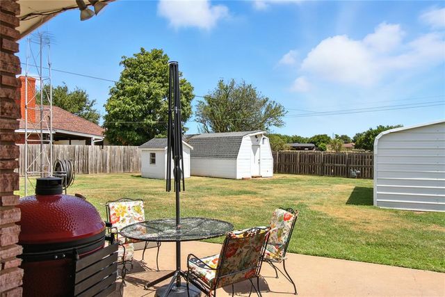 116 Gaynelle Lane, Hobart, OK 73651