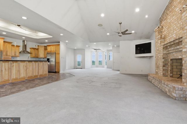 5303 STAMBAUGH RD, Spring Grove, PA 17362