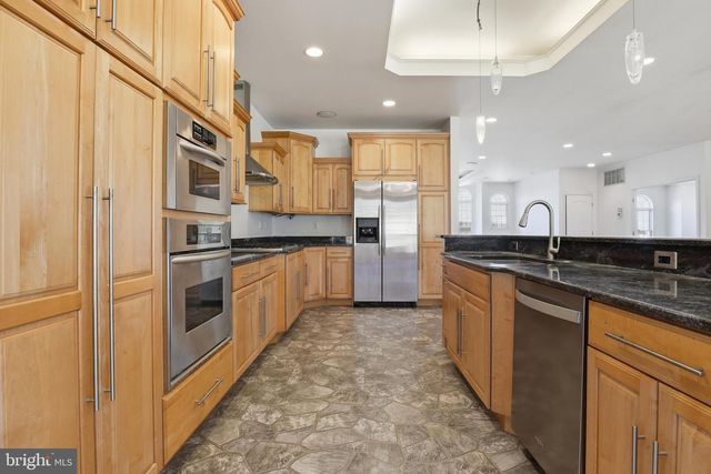 5303 STAMBAUGH RD, Spring Grove, PA 17362