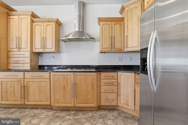 5303 STAMBAUGH RD, Spring Grove, PA 17362