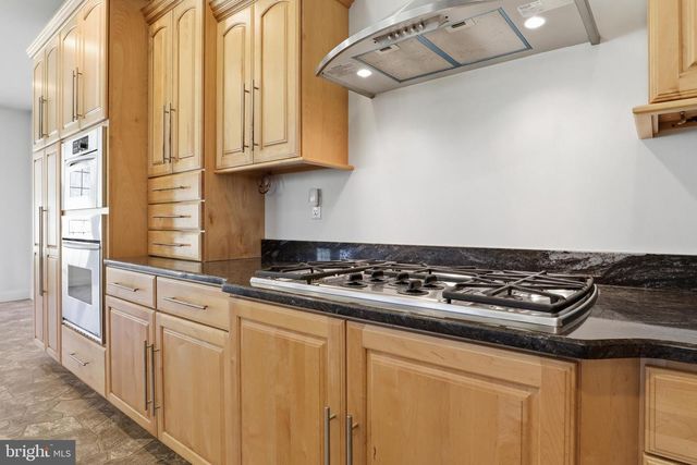 5303 STAMBAUGH RD, Spring Grove, PA 17362