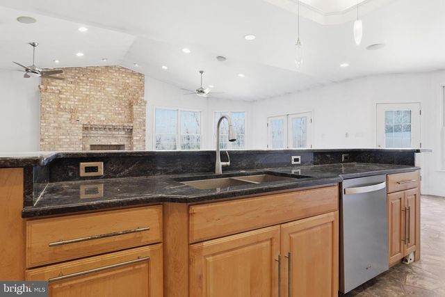 5303 STAMBAUGH RD, Spring Grove, PA 17362