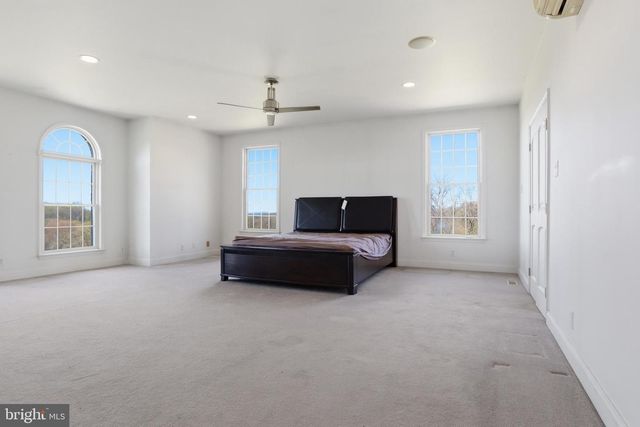 5303 STAMBAUGH RD, Spring Grove, PA 17362