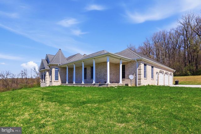 5303 STAMBAUGH RD, Spring Grove, PA 17362