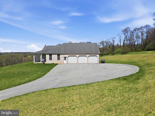 5303 STAMBAUGH RD, Spring Grove, PA 17362