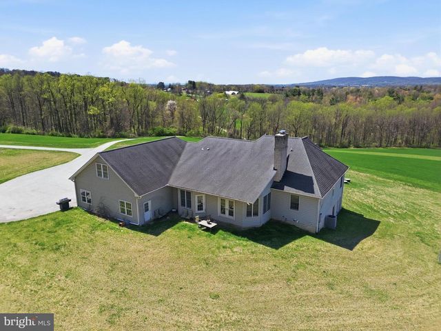 5303 STAMBAUGH RD, Spring Grove, PA 17362