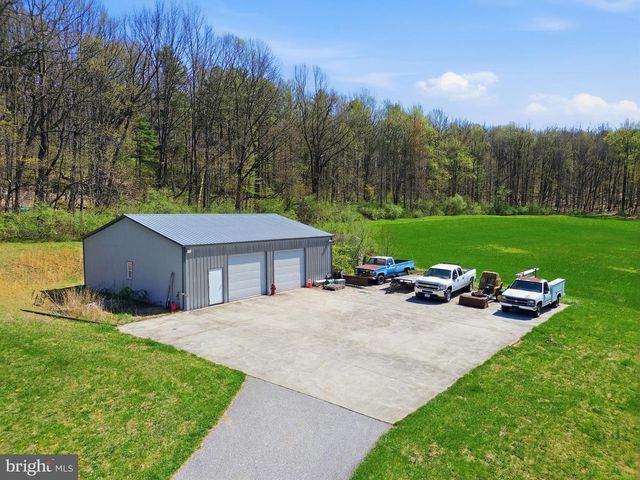 5303 STAMBAUGH RD, Spring Grove, PA 17362