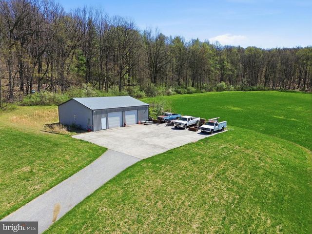 5303 STAMBAUGH RD, Spring Grove, PA 17362