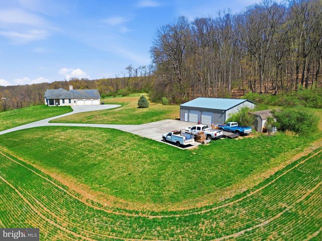 5303 STAMBAUGH RD, Spring Grove, PA 17362