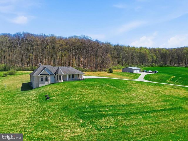 5303 STAMBAUGH RD, Spring Grove, PA 17362