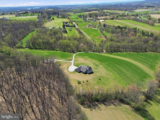 5303 STAMBAUGH RD, Spring Grove, PA 17362
