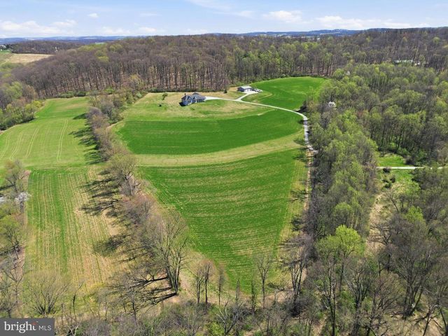 5303 STAMBAUGH RD, Spring Grove, PA 17362