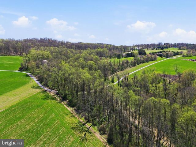5303 STAMBAUGH RD, Spring Grove, PA 17362