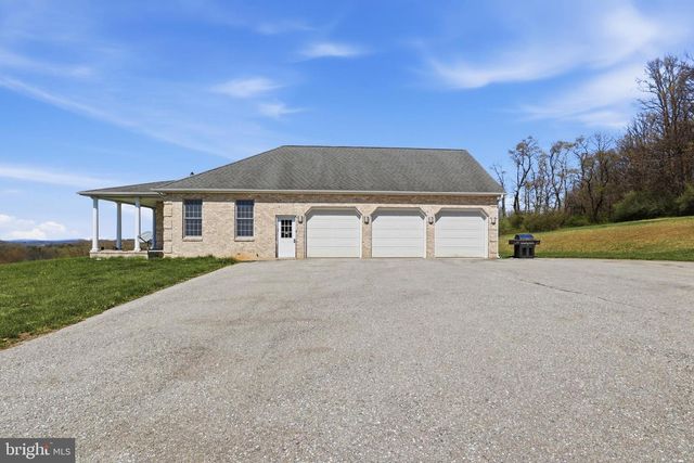 5303 STAMBAUGH RD, Spring Grove, PA 17362