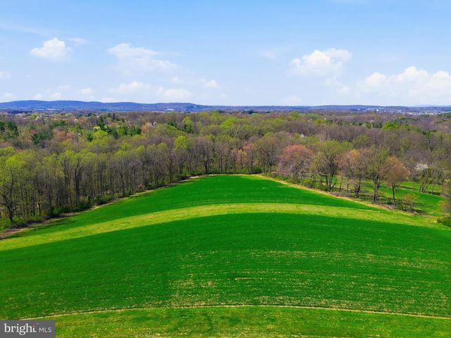 5303 STAMBAUGH RD, Spring Grove, PA 17362