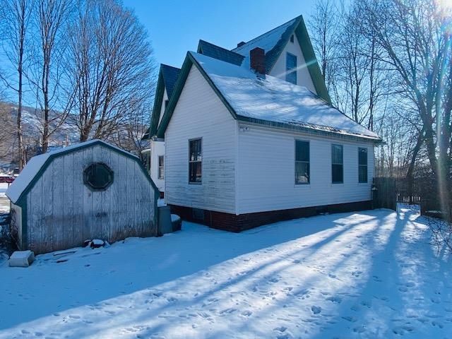 14 Cherry Hill Street, Rockingham, VT 05101