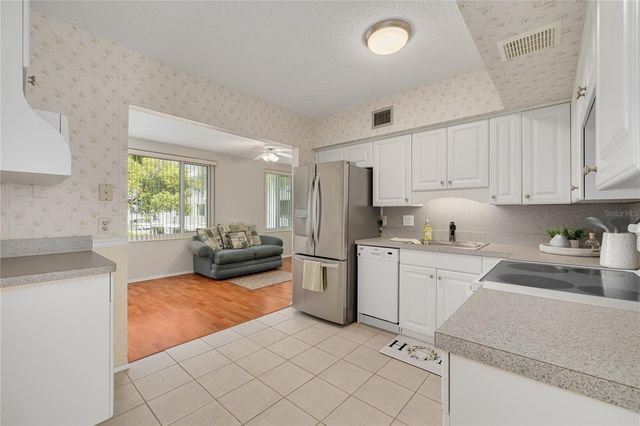 2468 FLORENTINE WAY 34, Clearwater, FL 33763