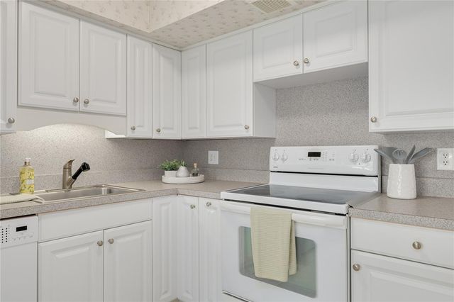 2468 FLORENTINE WAY 34, Clearwater, FL 33763