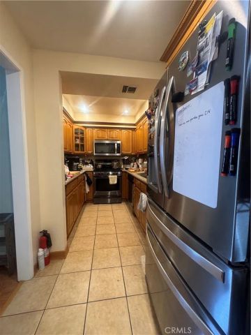 11542 Burbank Boulevard 8, Los Angeles, CA 91601