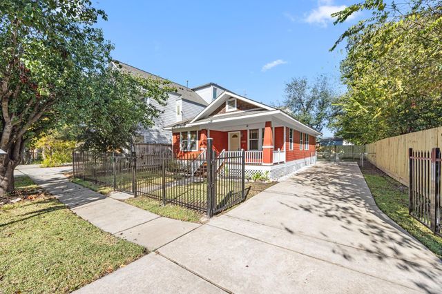 1912 Shearn Street, Houston, TX 77007