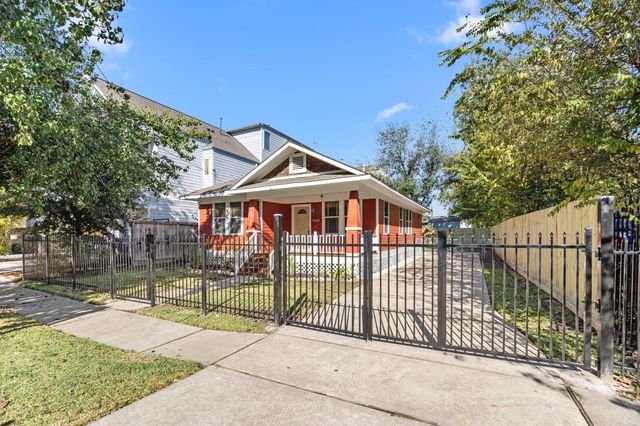 1912 Shearn Street, Houston, TX 77007