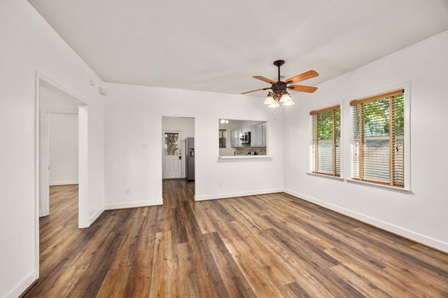 1912 Shearn Street, Houston, TX 77007