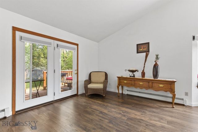 711 Yellowstone Avenue, Manhattan, MT 59741