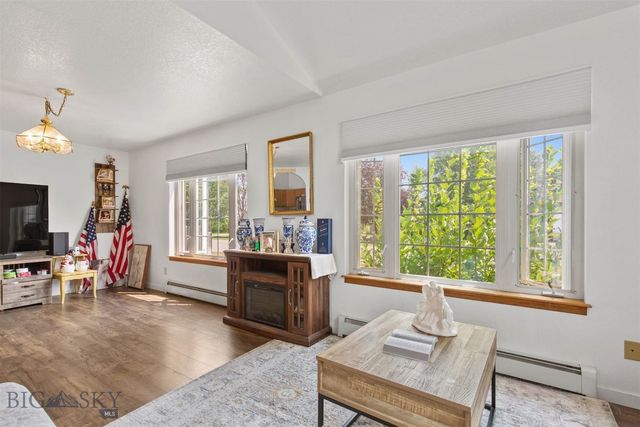 711 Yellowstone Avenue, Manhattan, MT 59741