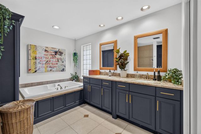 2613 Mohawk Circle, West Palm Beach, FL 33409