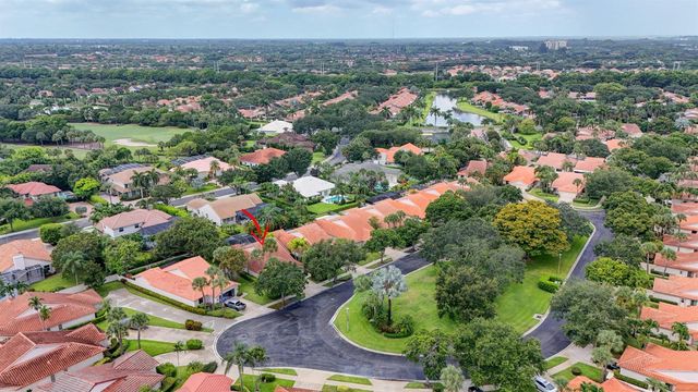 2613 Mohawk Circle, West Palm Beach, FL 33409