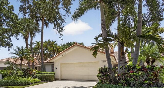 2613 Mohawk Circle, West Palm Beach, FL 33409