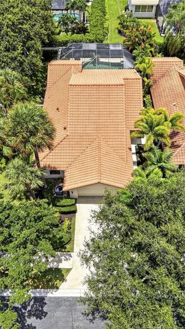 2613 Mohawk Circle, West Palm Beach, FL 33409