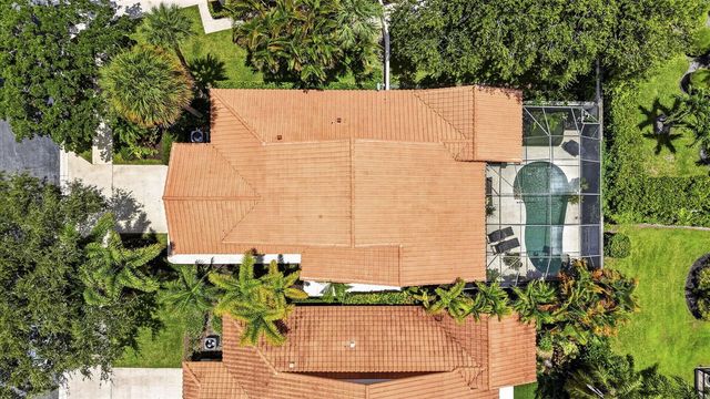 2613 Mohawk Circle, West Palm Beach, FL 33409