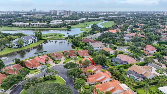 2613 Mohawk Circle, West Palm Beach, FL 33409