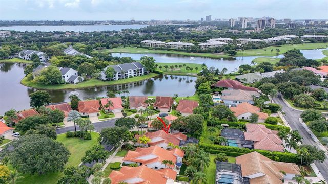 2613 Mohawk Circle, West Palm Beach, FL 33409
