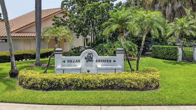 2613 Mohawk Circle, West Palm Beach, FL 33409