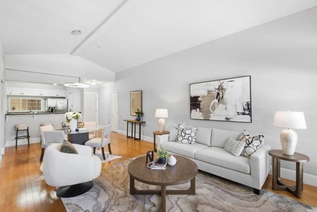 530 El Camino Real 308, Burlingame, CA 94010