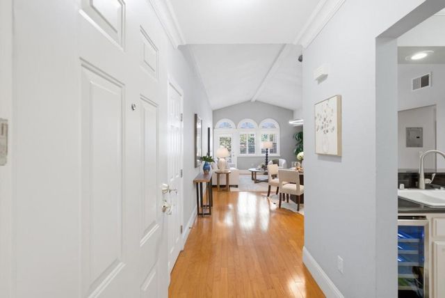 530 El Camino Real 308, Burlingame, CA 94010