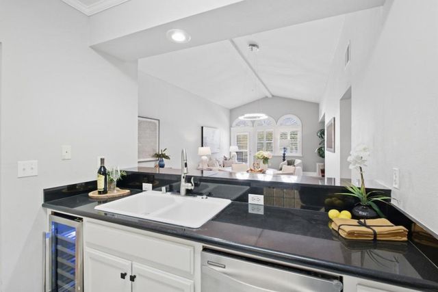 530 El Camino Real 308, Burlingame, CA 94010