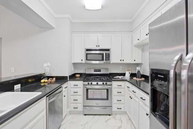 530 El Camino Real 308, Burlingame, CA 94010