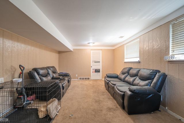 24612 Panama Avenue, Warren, MI 48091