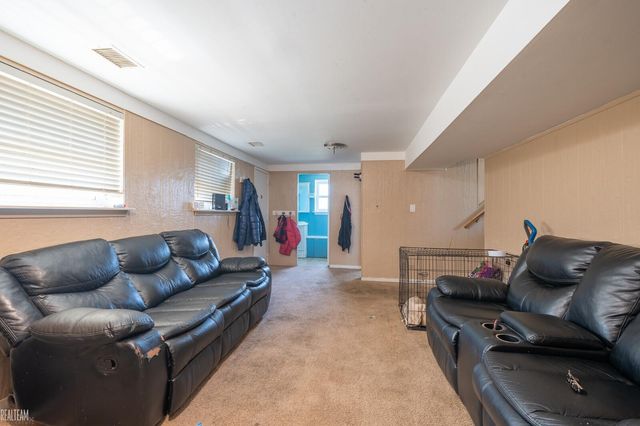 24612 Panama Avenue, Warren, MI 48091