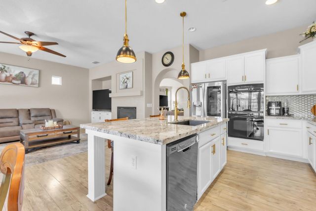 1495 Vasco St, Manteca, CA 95337