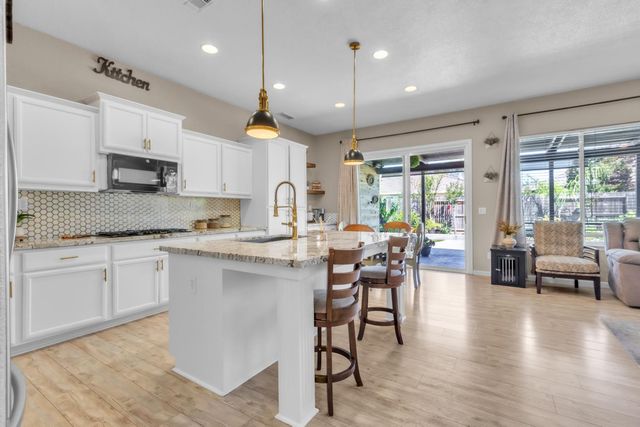 1495 Vasco St, Manteca, CA 95337