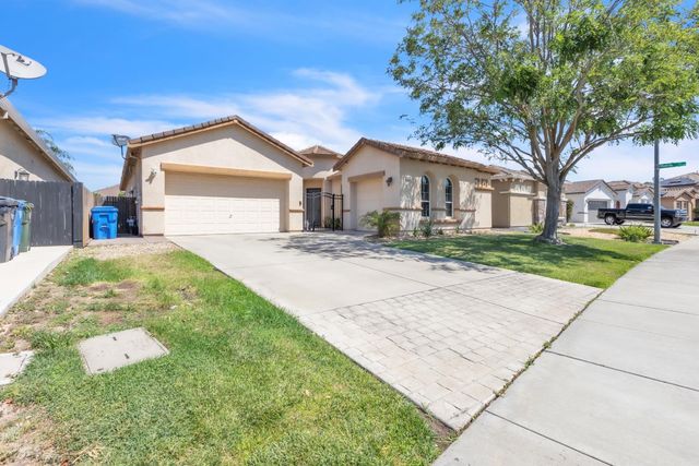 1495 Vasco St, Manteca, CA 95337