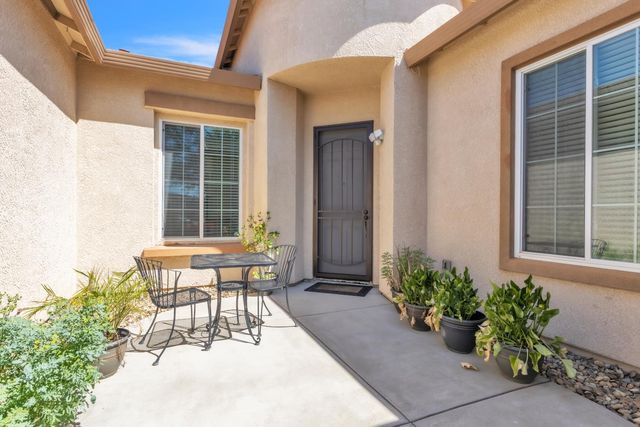 1495 Vasco St, Manteca, CA 95337