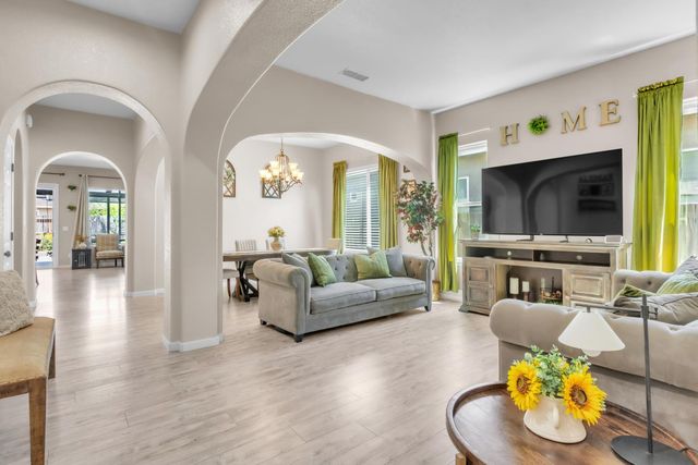 1495 Vasco St, Manteca, CA 95337